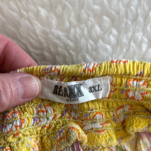 Relax by Exist Floral Pink and Green Women's Shorts - Picture 3 of 6